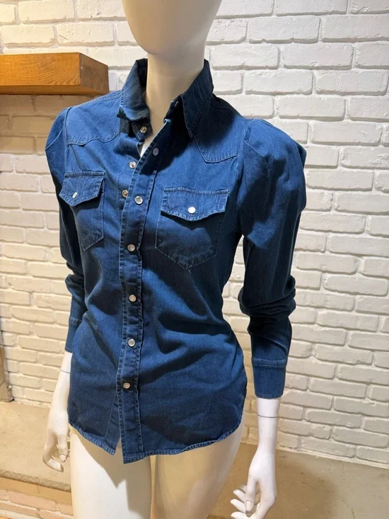 Torn by Ronny Kobo Chambray Denim Blouse S NWT Structured Chic Mutton Sleeve - Picture 8 of 16